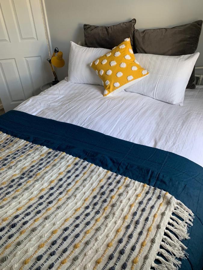 The Hideaway, Calm, Cozy, Dog Friendly Retreat Apartment Cheltenham Luaran gambar